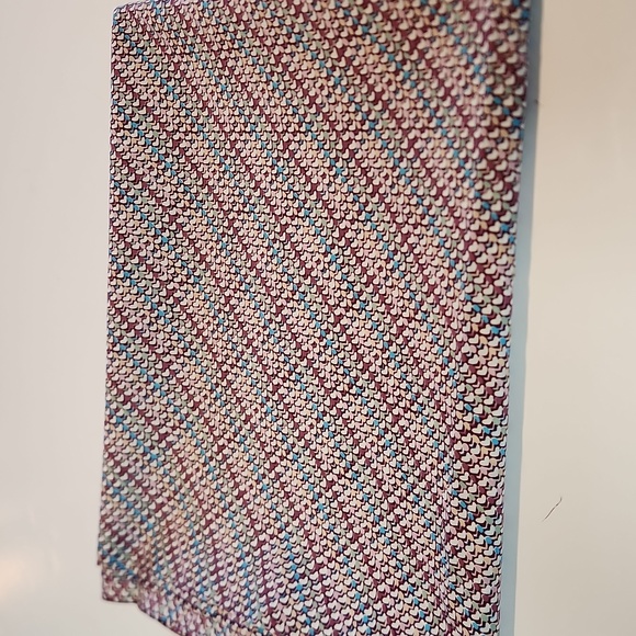 New vintage fabric - 2 2/3 yards X 60 inches wide - Picture 4 of 5